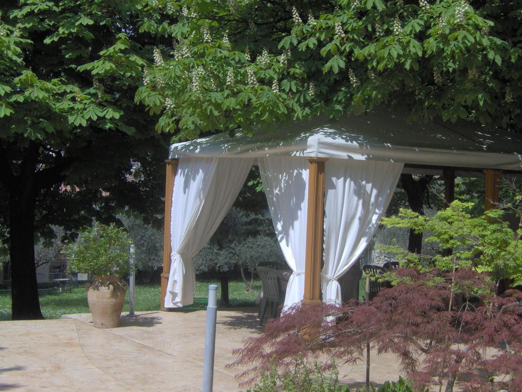 Albergo Ristorante Aquila ซุลซาโน ภายนอก รูปภาพ