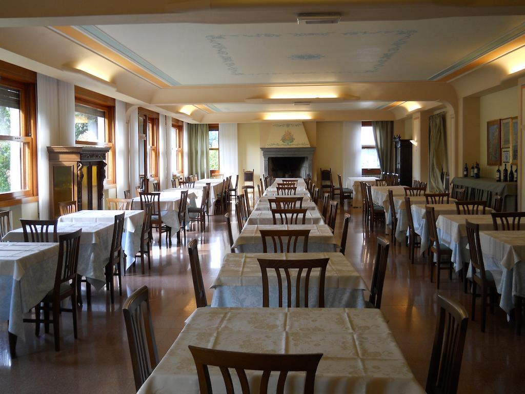 Albergo Ristorante Aquila ซุลซาโน ภายนอก รูปภาพ