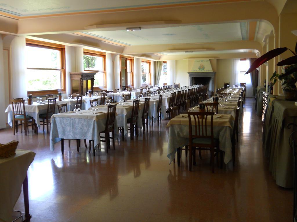 Albergo Ristorante Aquila ซุลซาโน ภายนอก รูปภาพ